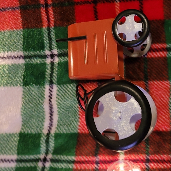 Tractor - Picture 2 of 2